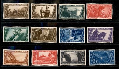 Italia / Regno / Vittorio Emanuele III / Posta Ordinaria + Aerea + Espressi