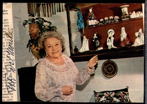 Dal Monte Toti (Antonietta Meneghelli - soprano) - autografo su cartolina postale del 1973